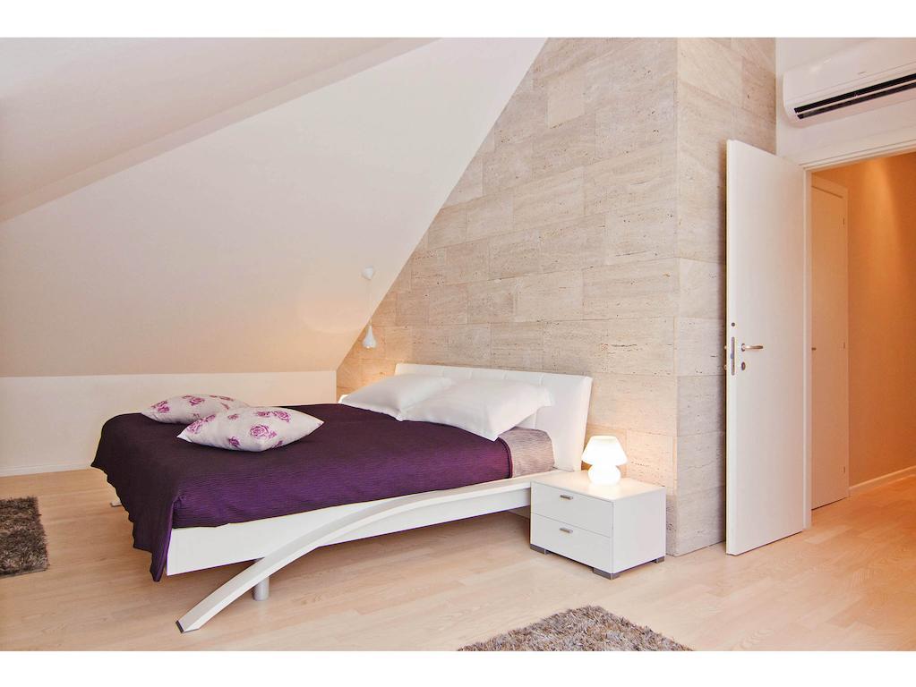 Laura Lux Suites Split Pokoj fotografie